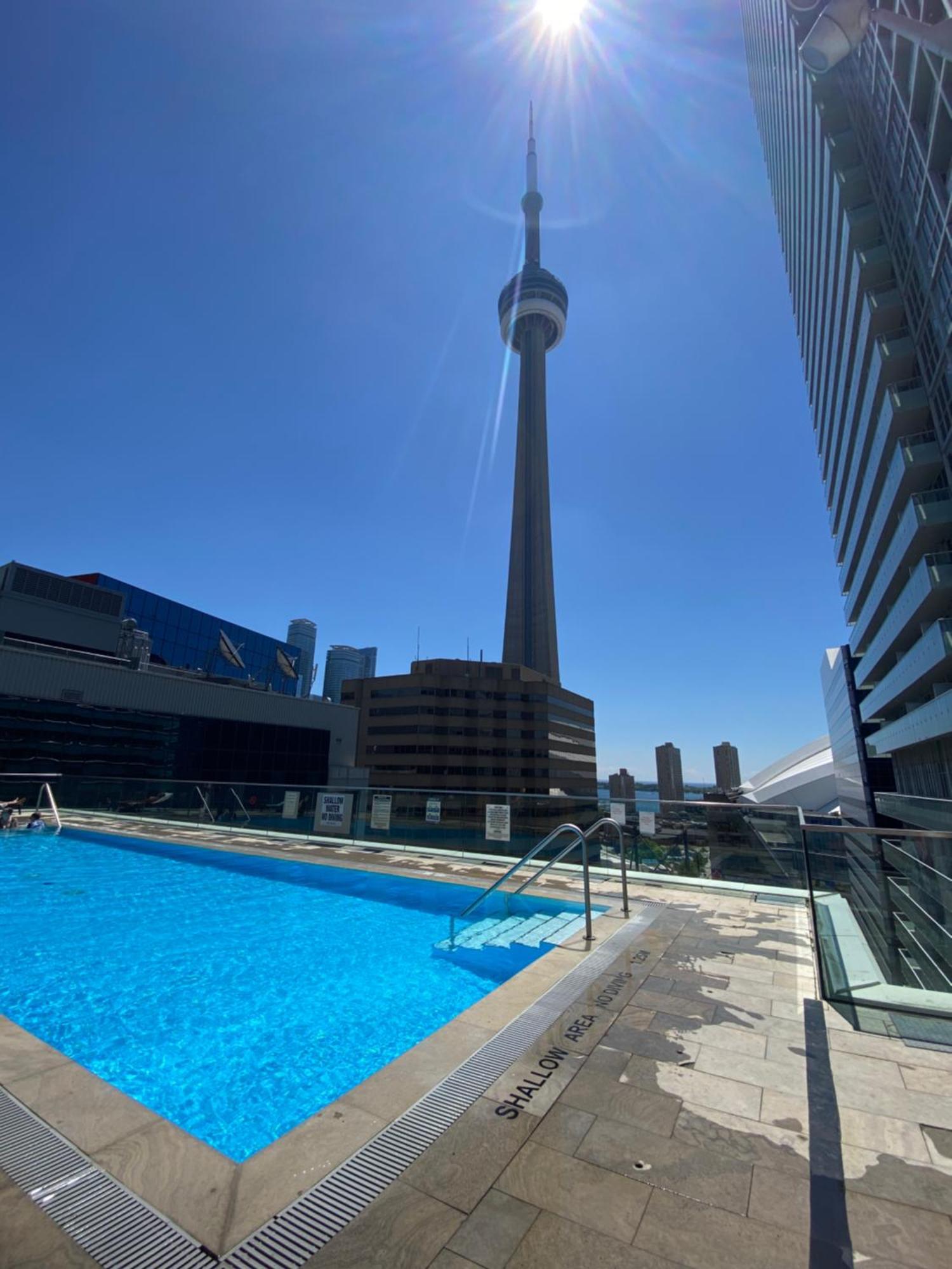 Central Toronto Suite - Free Parking, City Views, Near Cn Tower エクステリア 写真